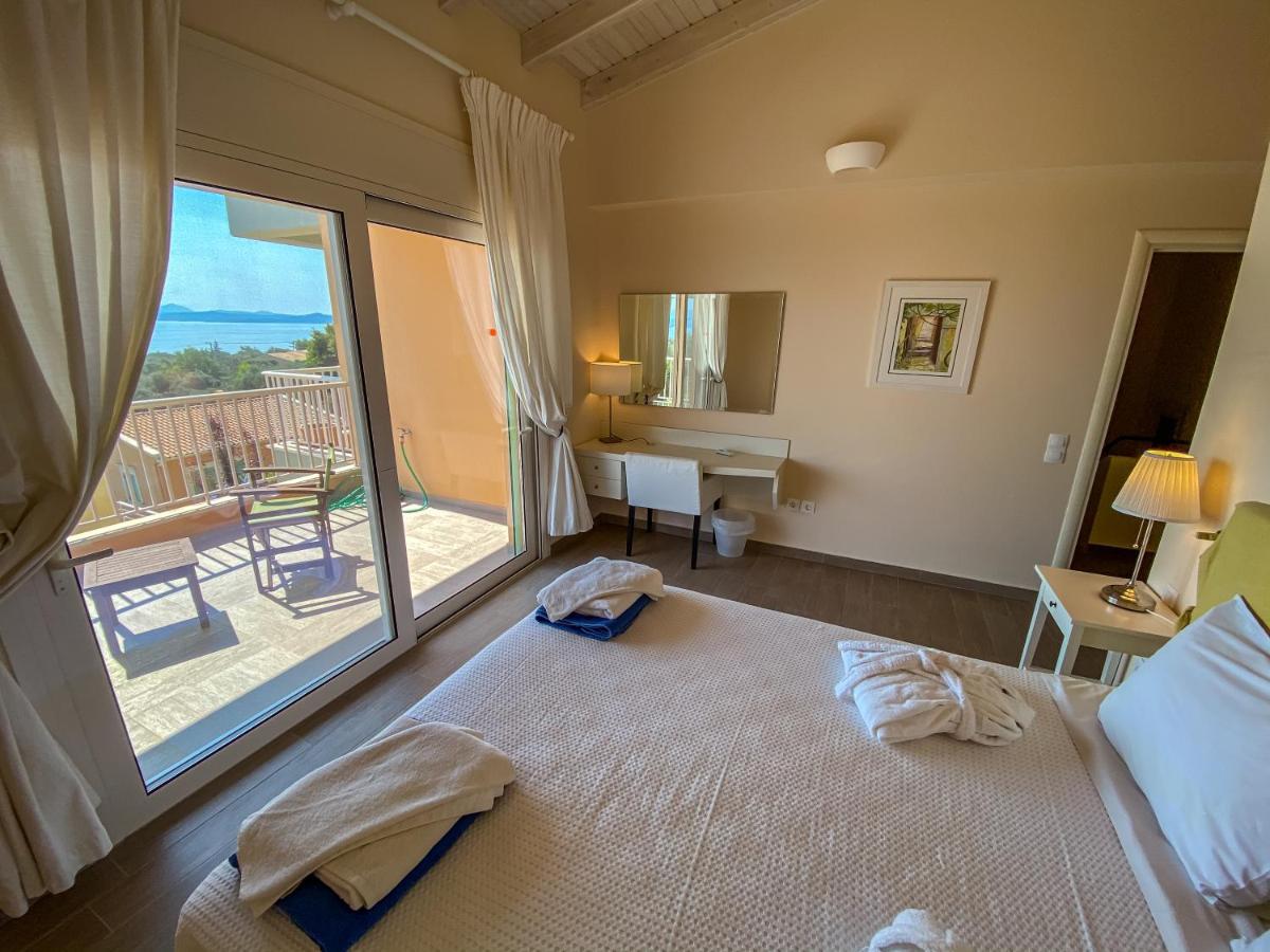 La Riviera Barbati Seaside Apartments & Villas Eksteriør billede